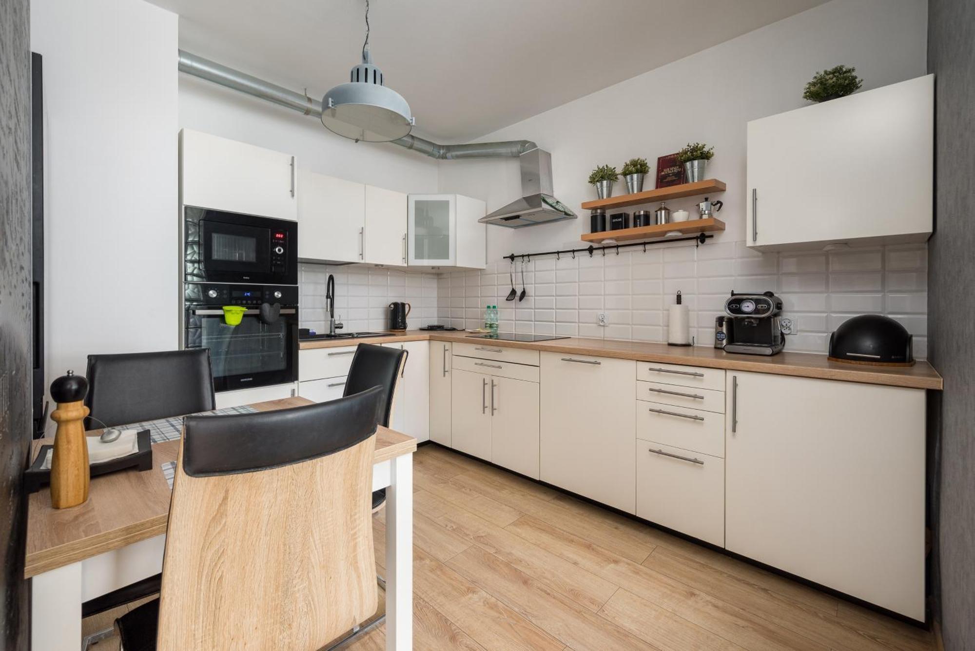 ורשה Wola Jana Kazimierza Chic Apartment מראה חיצוני תמונה