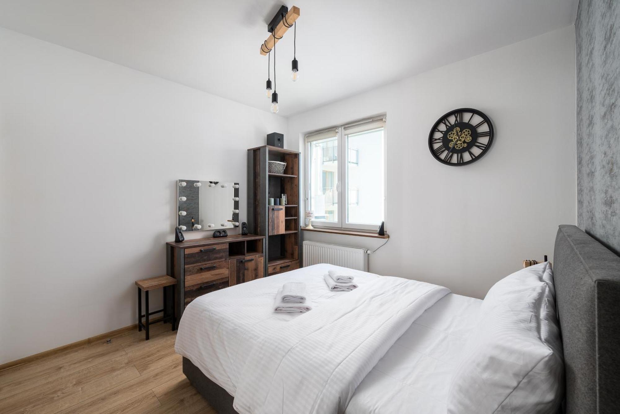 ורשה Wola Jana Kazimierza Chic Apartment מראה חיצוני תמונה