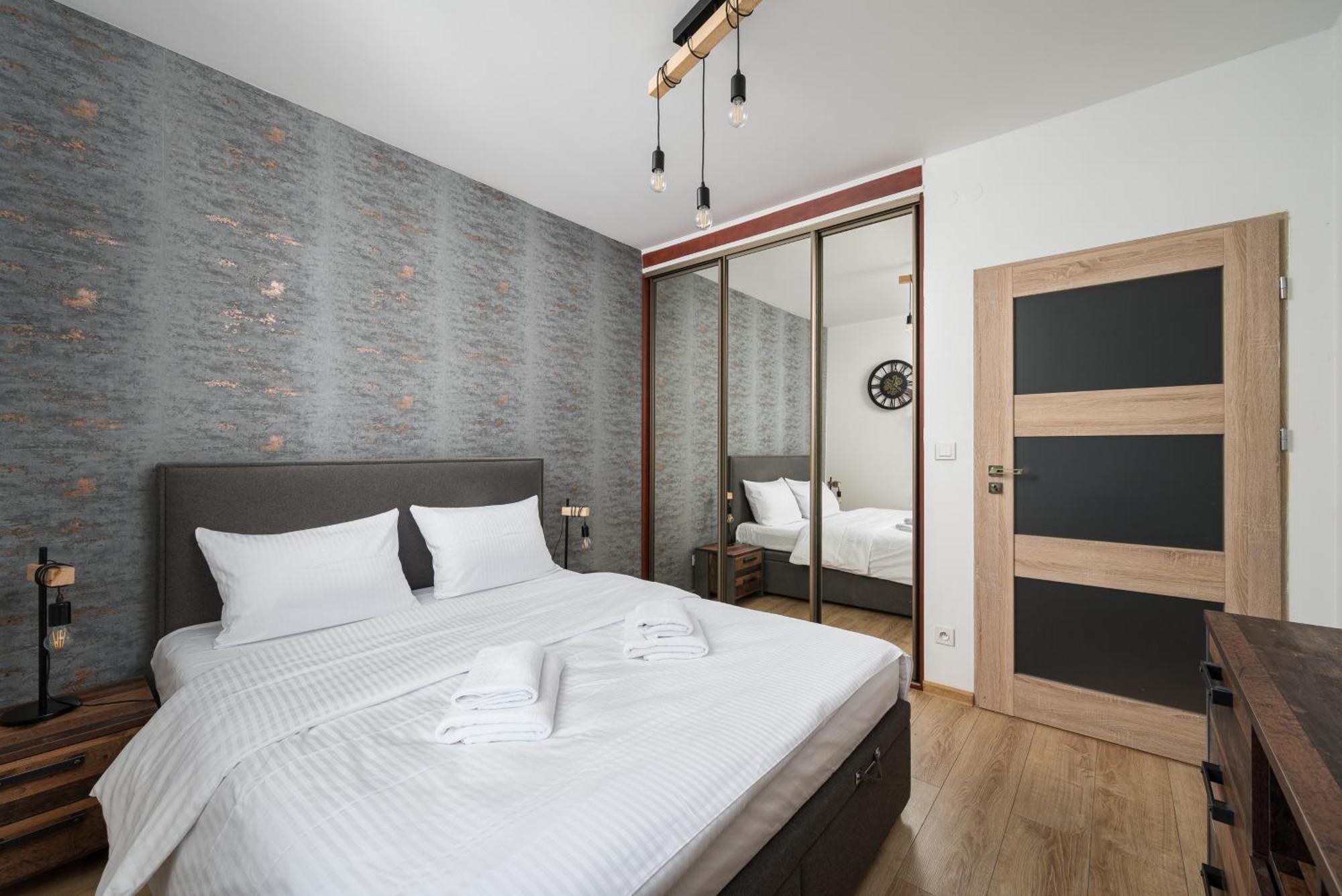 ורשה Wola Jana Kazimierza Chic Apartment מראה חיצוני תמונה